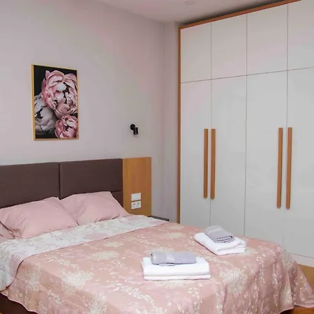 Apartment In City Center Sofia Exterior photo